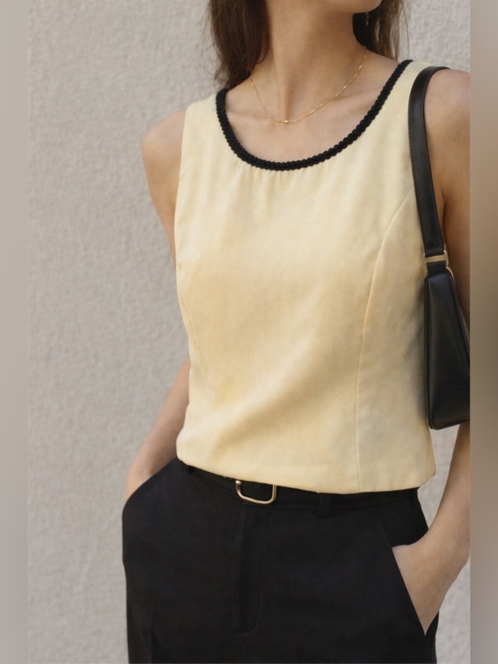 R&M Richards Petite Yellow Sleeveless Top Black Trim Size S